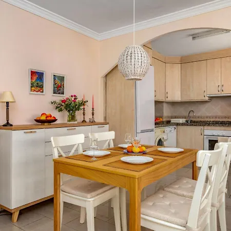 Caracas De By Interhome Marbella